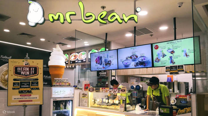 Mr Bean at Plaza Singapura